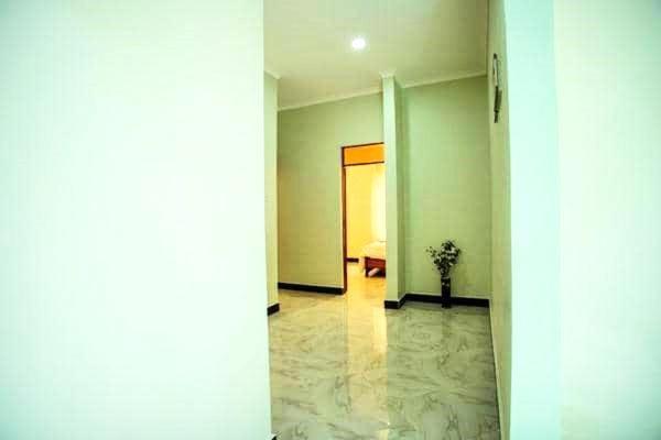 Safi House Bed & Breakfast Boma la Ngombe Exterior photo